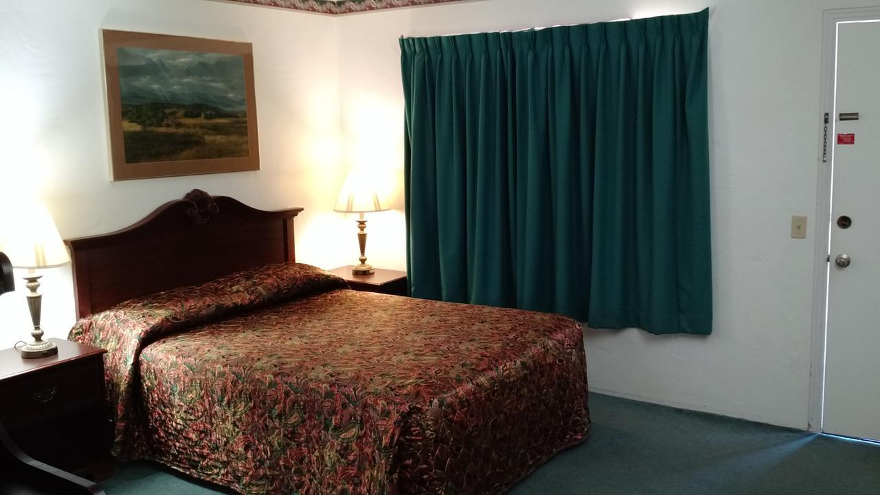 El Rancho Motel Уотсонвилл Экстерьер фото