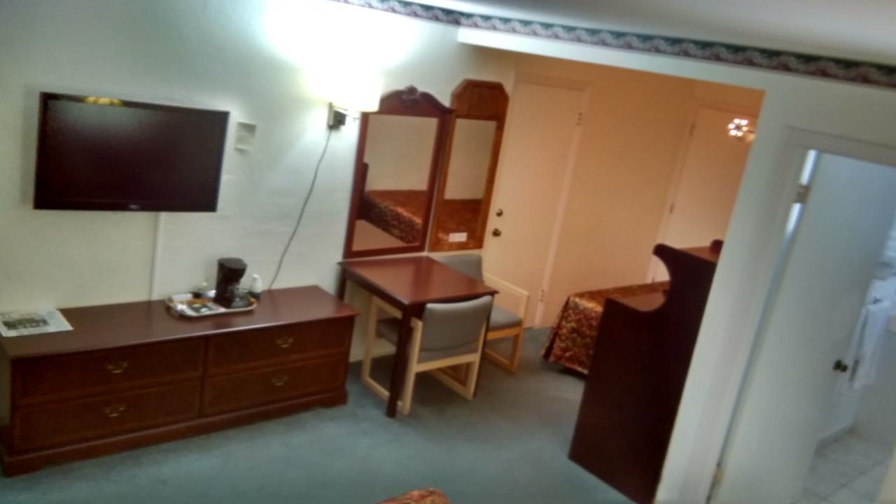 El Rancho Motel Уотсонвилл Экстерьер фото
